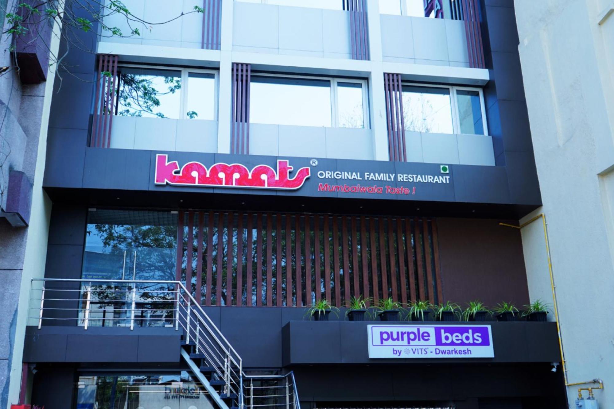ホテル Purple Beds By Vits Dwarkesh, Surat Salabatpura エクステリア 写真